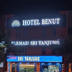 BENUT HOMESTAY Seri Tanjung